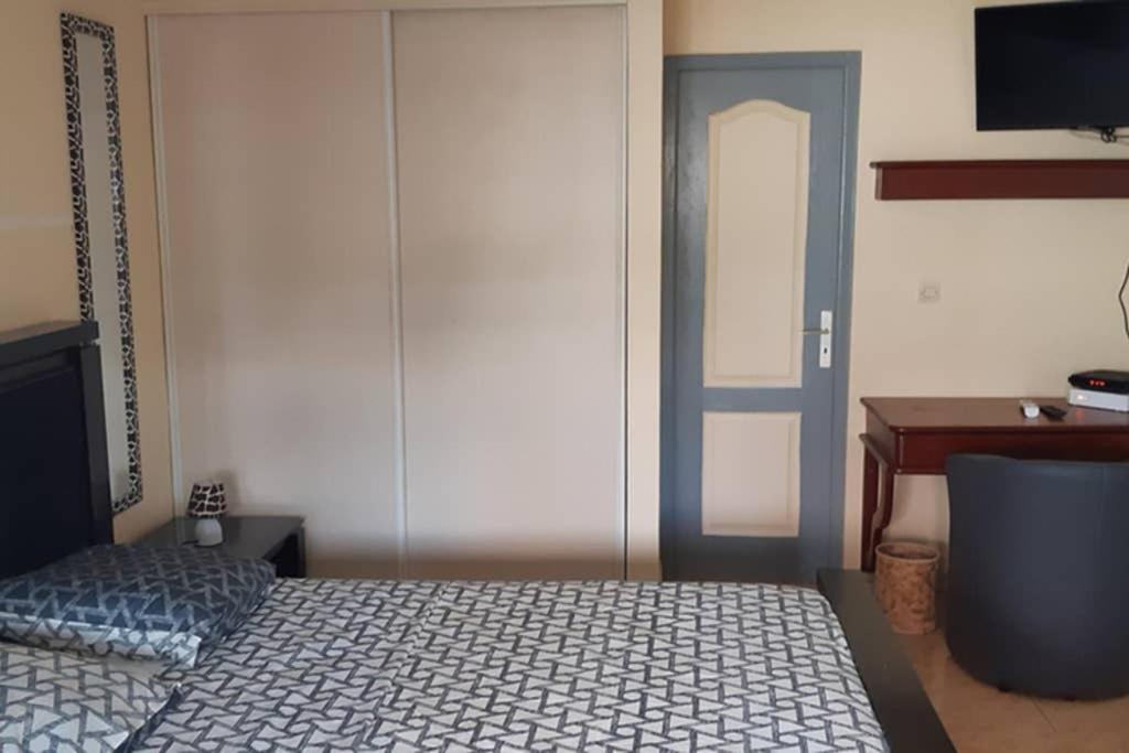 Sweety Bounty Apartment Сен-Лу Екстериор снимка